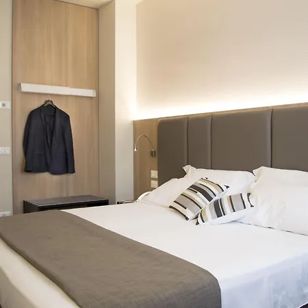Alexander Hotel 4*