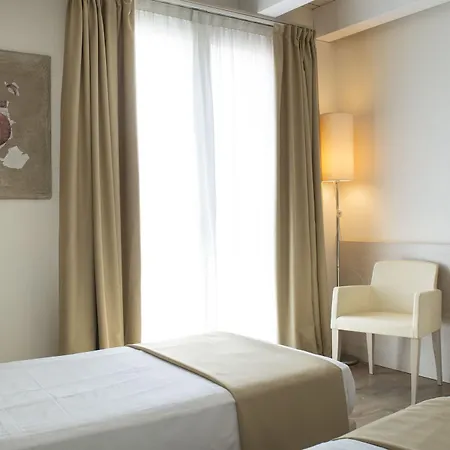 Alexander 4* Mestre